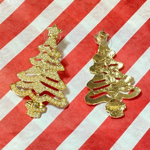 Christmas Tree Statement Fun Earrings with Faux Pearls Pierced - Picture 4 of 7